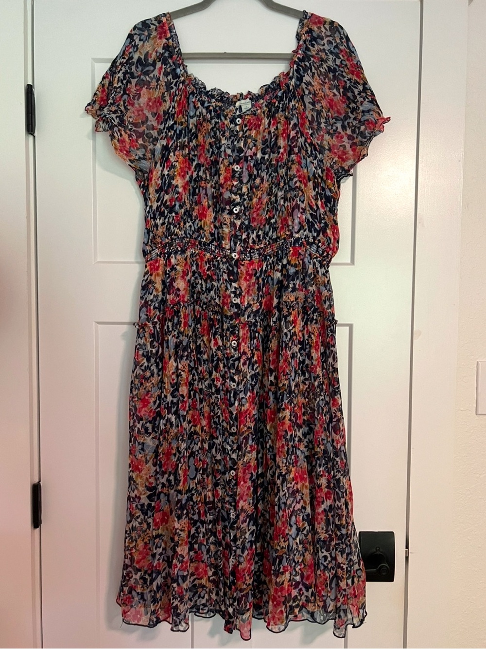 Sundance L Flutter Sleeve Knee Length Button Floral Dress Garden Party Travel - Picture 2 of 12